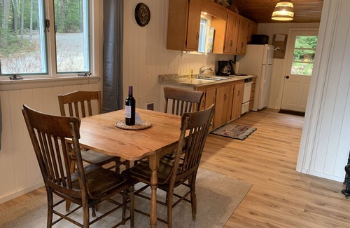 Bernard Casa | Coveside Cottage-on the shore overlooking Bass Hbr