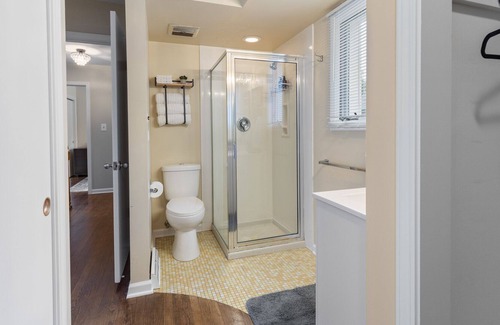 Lake Forest Casa | Coveted Location: Downtown Lake Forest 3/2.5 Duplex, Comfy and roomy convenience