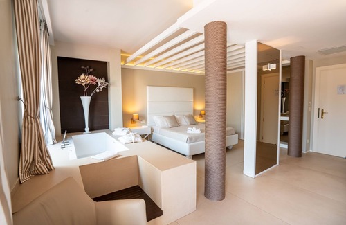 Polignano a Mare Hotel | Covo dei Saraceni