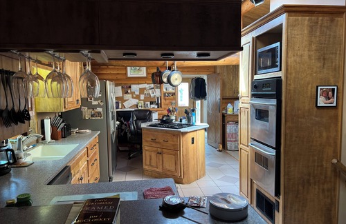 Wapiti Cabina | Cowboy Bunk House Cabin 1