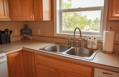 Shelby Condominio | Cowboy Condo in Charming Shelby
