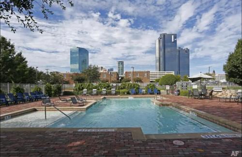 Downtown Fort Worth Apartamento | Cowboy Live, Laugh, & Loft Fort Worth 2 bedroom Loft Downtown