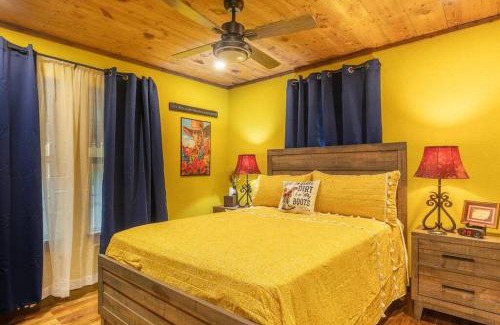 Fort Worth Casa | Cowboy Lodge