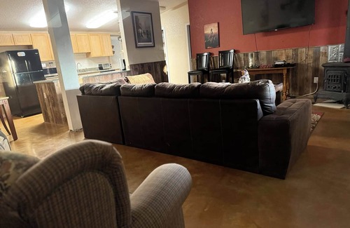 Mountain Home Cabina | Cowboys and Angels Retreat