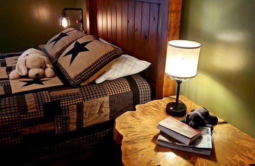 Dundee Casa | Cowgirl Quarters