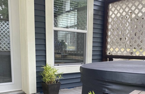 Cobble Hill Casa | Cowichan valley suite - 10 mins to local wineries