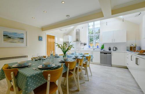 Constantine Bay Casa | Cowries