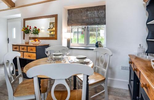 Whitland Casa | Cowshed 1 - Uk35456