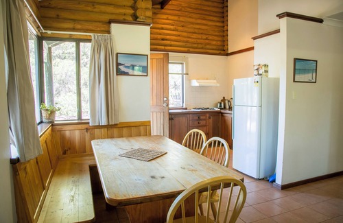 Yallingup Cabaña | Cowslip Cottage-Peaceful and Spacious