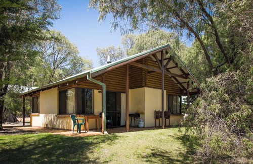 Yallingup Cabaña | Cowslip Cottage-Peaceful and Spacious