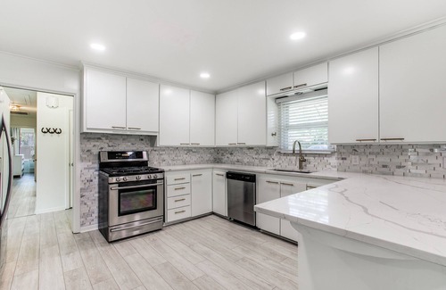 Fort Worth Casa | Cowtown Oasis w/ Gated Pool, Huge Backyard, BBQ!