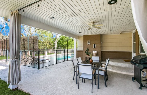 Fort Worth Casa | Cowtown Oasis w/ Gated Pool, Huge Backyard, BBQ!