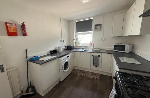 Gateshead Apartamento | Coxon - 5 Bdrm 6 beds Perfect 4 contractor