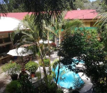 El Cerro Cama Y Desayuno | Coyaba Tropical Elegant Adult Guesthouse