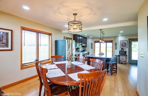 Davis Casa | Coyote`s Den - 305 Timberline Road