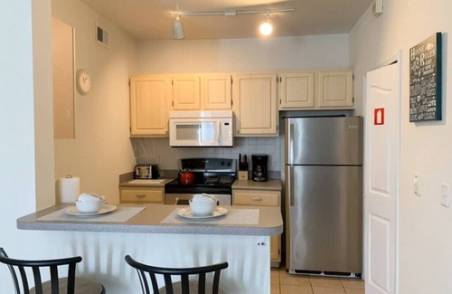 Lindfields Condominio | Cozy 1-1 Condo for a Romantic Getaway!