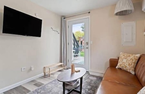 Lincoln Heights Apartamento | Cozy 1 BD on the South Hill