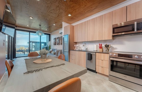 Quincy Condominio | Cozy 1-bed condo at Cave B Winery with WiFi, AC & 10 mins to Gorge Ampitheatre