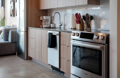Quincy Condominio | Cozy 1-bed condo at Cave B Winery with WiFi, AC & 10 mins to Gorge Ampitheatre