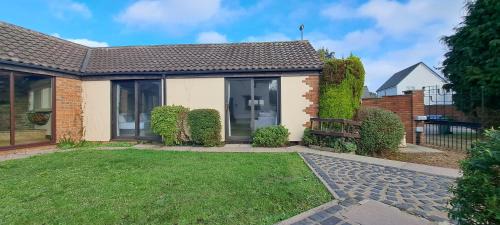 Yaxley Casa | Cozy 1 bed with countryside views near Peterborough