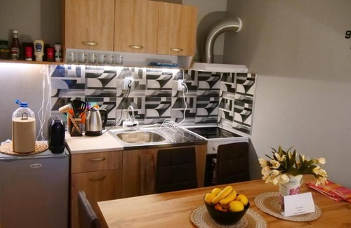 Radnevo Apartamento | Cozy 1-bedroom apartment in charming Polski Gradets with WiFi, AC