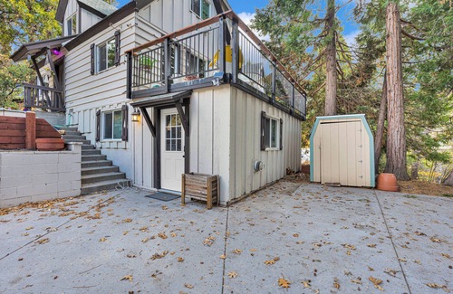 Cedar Glen Apartamento | Cozy 1-bedroom apartment in gorgeous Lake Arrowhead with WiFi