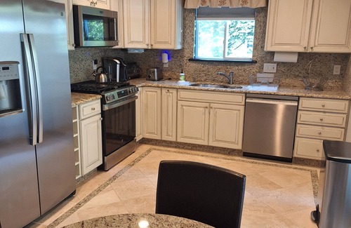 Hyannis Apartamento | Cozy 1-bedroom apartment with AC, WiFi in charming Barnstable