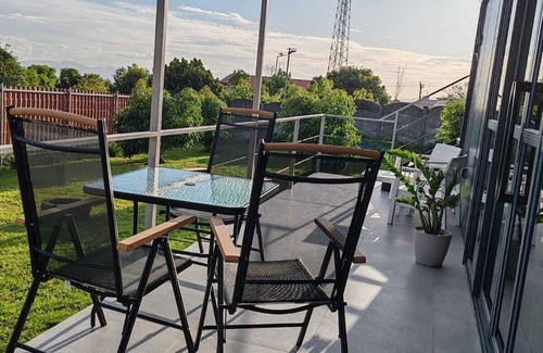 San José Apartamento | Cozy 1-bedroom apartment in lovely Grecia, Great garden with amazing sunset view