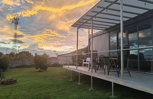 San José Apartamento | Cozy 1-bedroom apartment in lovely Grecia, Great garden with amazing sunset view