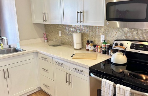 Playa Del Rey Condominio | Cozy 1-bedroom condo with WiFi, AC in fabulous Marina del Rey