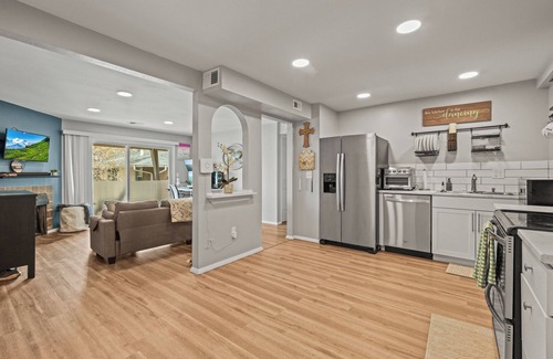 North Westminster Condominio | Cozy 1-bedroom condo with AC, WiFi in lovely Westminster