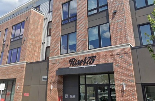 Reading Condominio | Cozy 1-bedroom Condo in Downtown Reading, MA