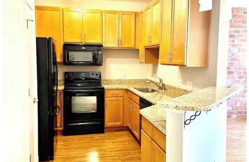 Downtown Greensboro Condominio | Cozy 1-bedroom condo with AC and WiFi in fantastic Greensboro