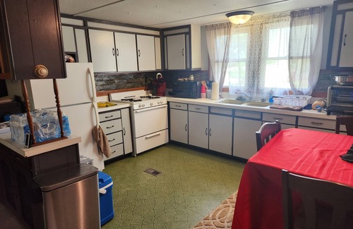 Sturgis Casa | Cozy 1-bedroom mobile home with AC, WiFi in scenic Sturgis