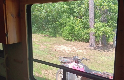 Negreet Casa | Cozy 1-bedroom RV near Toledo Bend, LA.