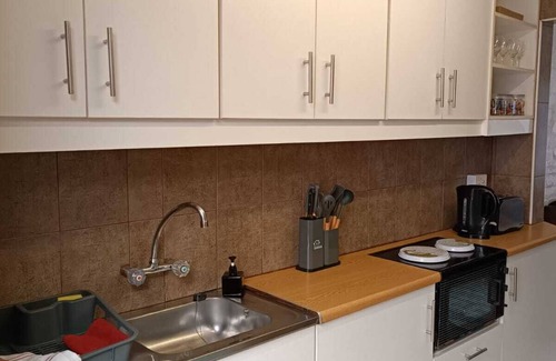 Plumstead Cabaña | Cozy 1-Bedroom Self-Catering Apartment with Modern Amenities in Cape Town