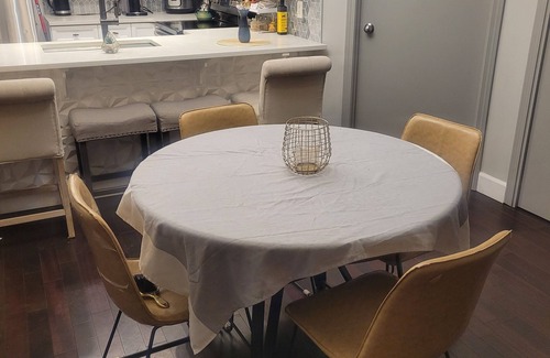 Northeast Edmonton Apartamento | Cozy 1-bedroom shared in one apartment with WiFi in lovely Edmonton