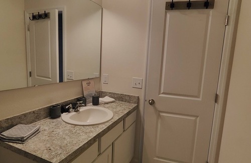 DeLand Casa | Cozy 1-bedroom, shared house in enjoyable DeLand
