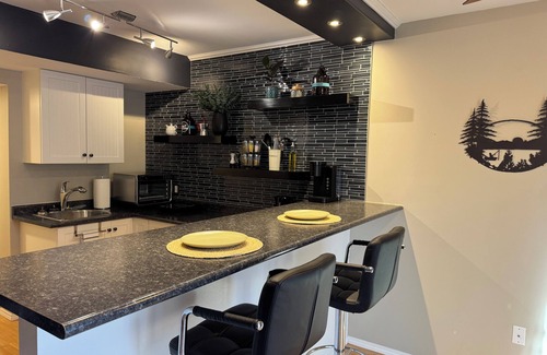Yellowknife Casa | Cozy 1-bedroom suite close to downtown