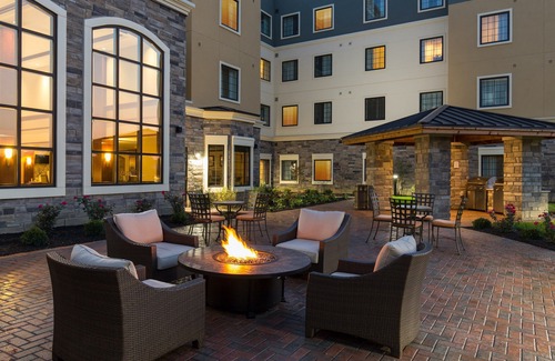 Folsom Condominio | Cozy 1 Bedroom Suite | Complimentary Breakfast!
