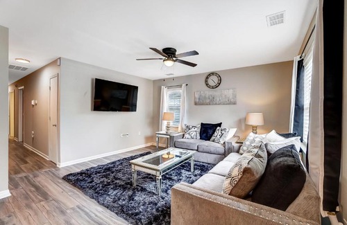 Paw Creek Casa | Cozy, 1-Level Cottage - 5 miles to Uptown CLT