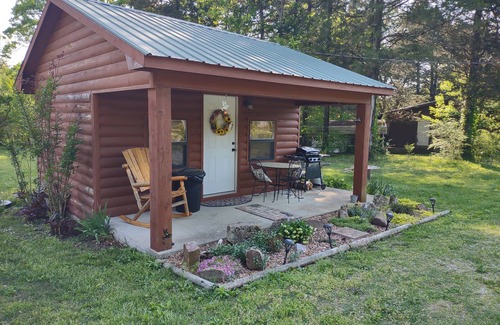 Mountain View Cabina | Cozy 1 Room Cabin