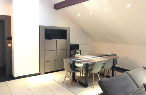 Useldange Apartamento | Cozy 120m Apartment with 3 Bedrooms and 1 Cinema