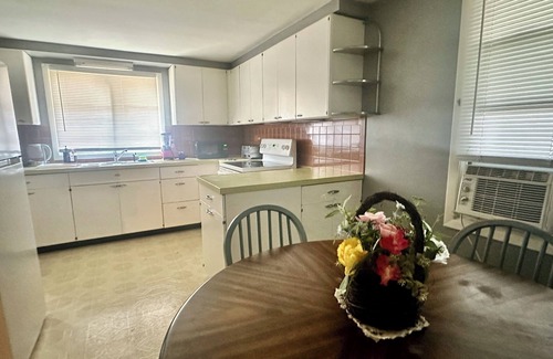 Mansfield Apartamento | Cozy 1950s Ranch House