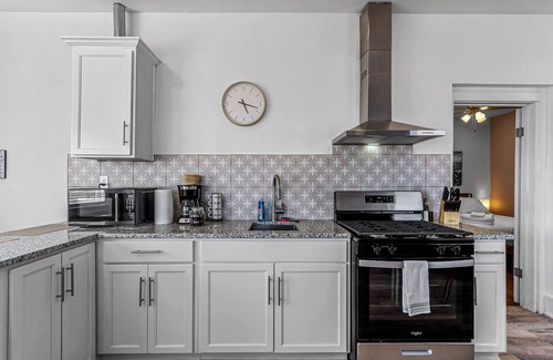 El Paso Apartamento | Cozy 1B Private Terrace View