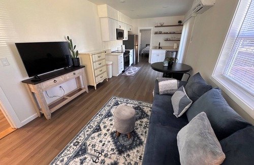 Hough Apartamento | Cozy 1bd/1bath Apartment Unit in Downtown Vancouver
