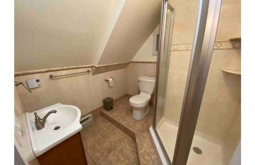 Long Branch Apartamento | Cozy 1bd Apt just 2 blocks from the beach!