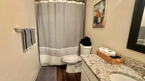 Medical Center District Apartamento | Cozy 1Bd Condo in Medical Center w WiFi