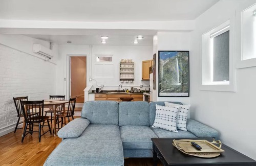 Geneva Apartamento | Cozy 1BDR APT in Vibrant Downtown Geneva
