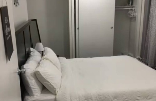 Queens Apartamento | Cozy 1Bedroom Lower Level Apt